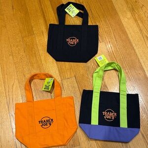 Set of three trader joes halloween mini totes 🎃